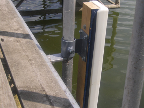 Dock Cushion and Bracket Combination
