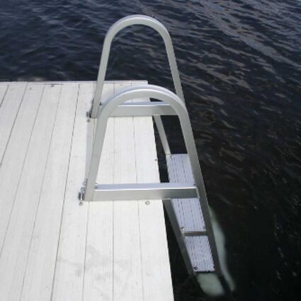 ladder-in-water-on-dock picture of ladder in the water